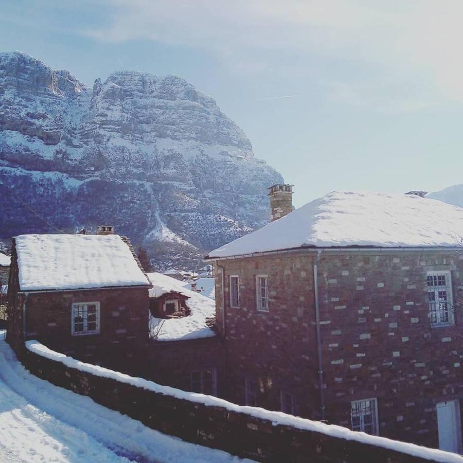 Morfeas Guesthouse Papingo Dış mekan fotoğraf